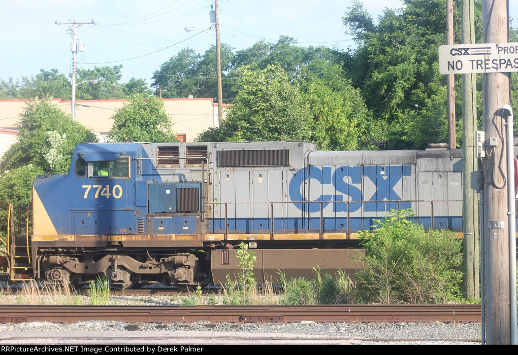 CSX 7740 at Mt Winans